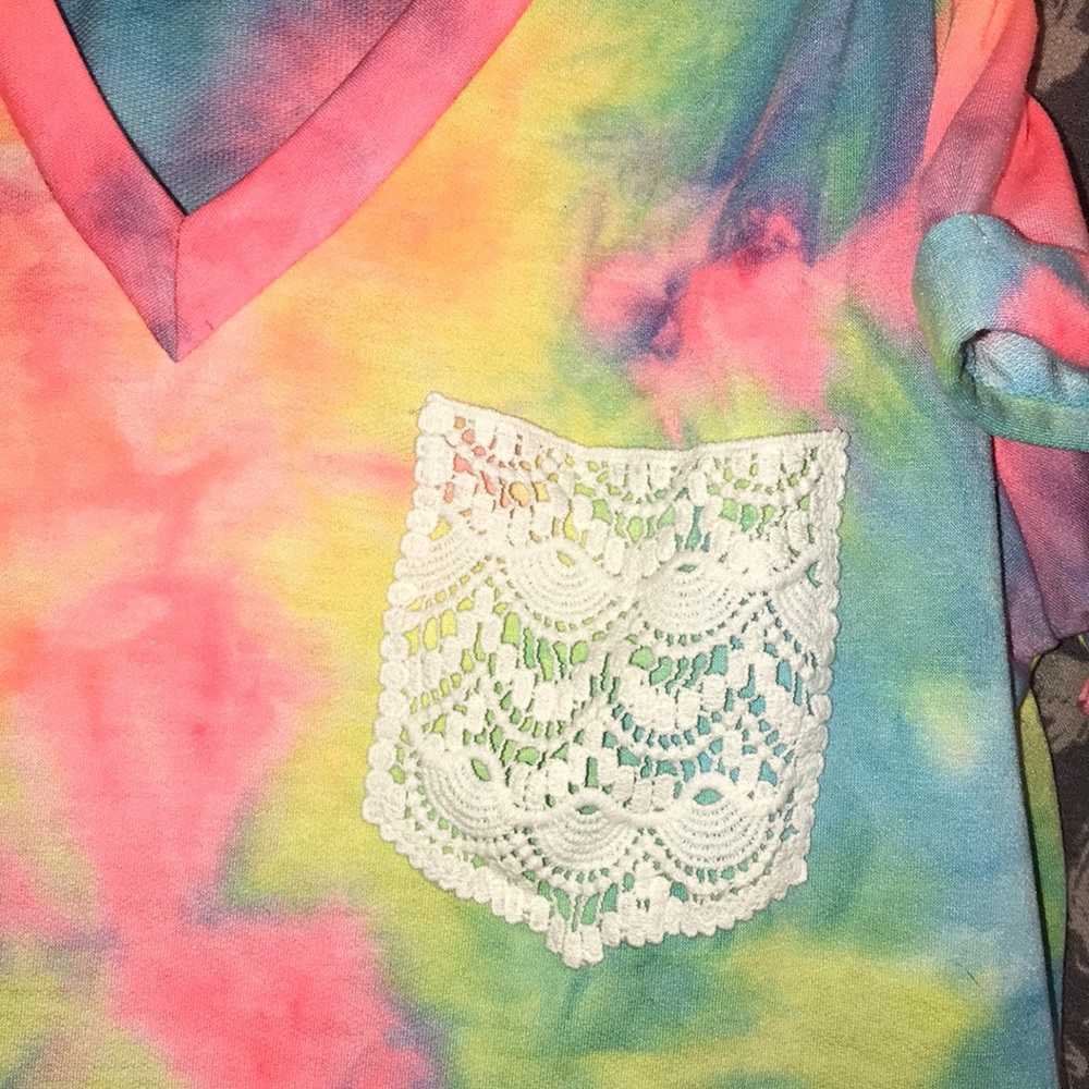 Tie dye shirt size xl